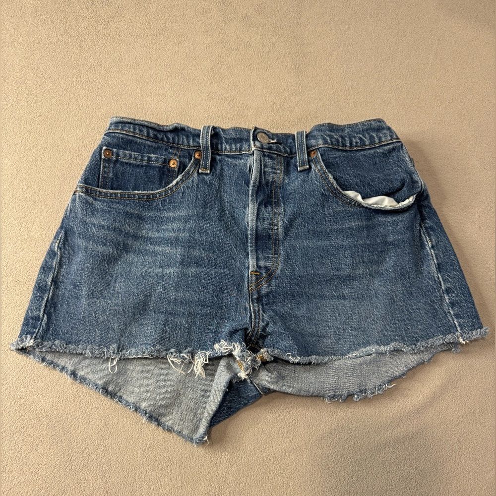 Levi's Women's 501 Shorts Size 30 Cotton Button Fly High Rise